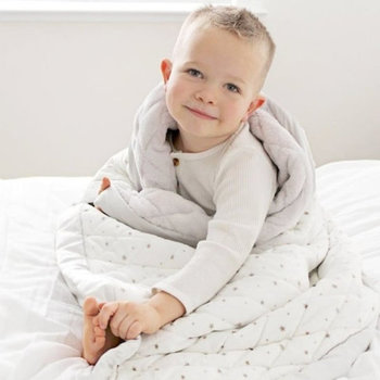 Grey Stars Blanket-WEB (2) thumbnail