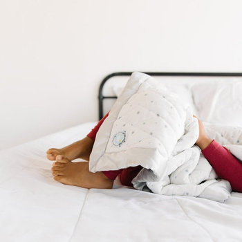 dream-weighted-blanket-400117_1024x_de01b760-5b4e-4666-9736-b4170aa33548_800x thumbnail